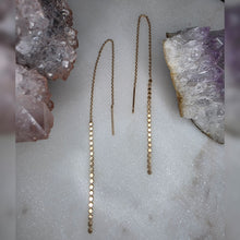 Dot chain threader Earrings