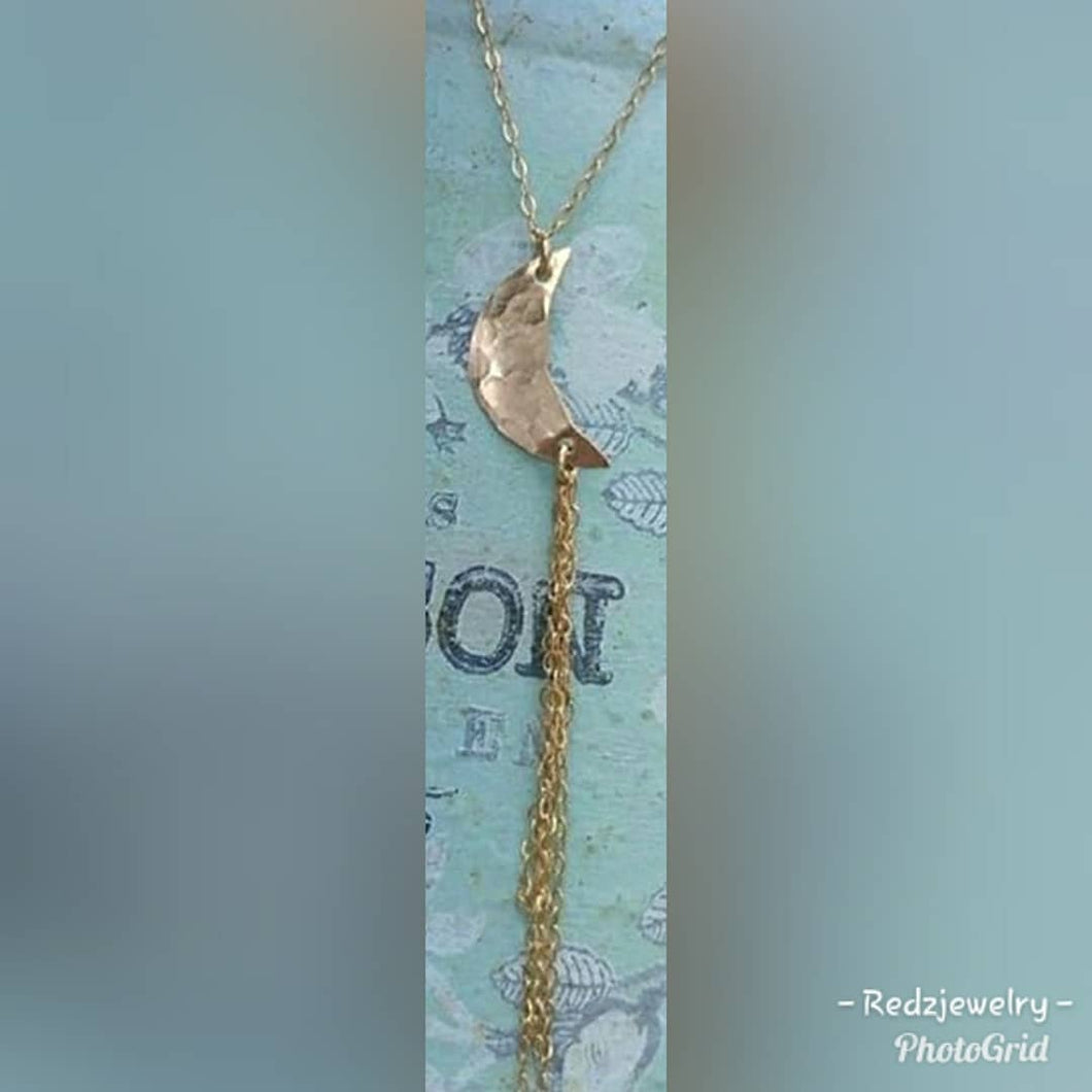 Dangling Chain Moon Necklace