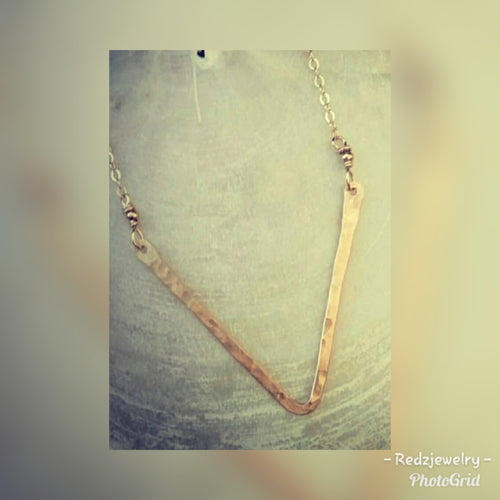 Classic V Necklace