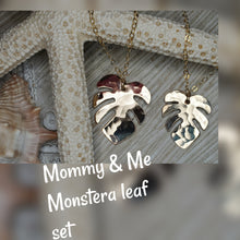 Mommy & Me Monstera leaf